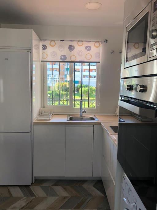 Encantador apartamento residencial con piscina Torremolinos Luaran gambar