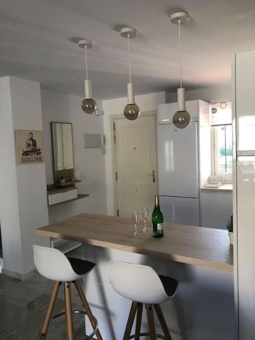 Encantador apartamento residencial con piscina Torremolinos Luaran gambar