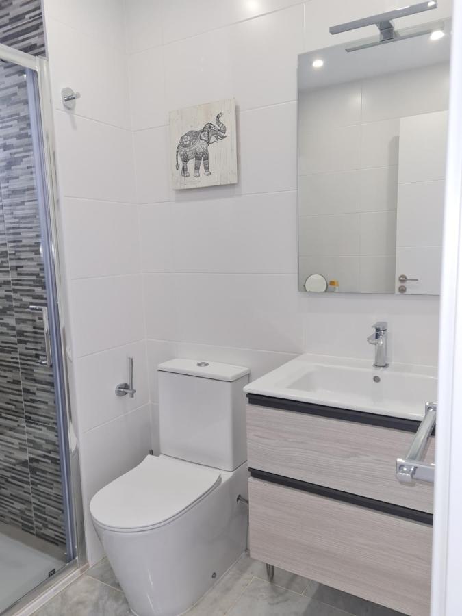 Encantador apartamento residencial con piscina Torremolinos Luaran gambar
